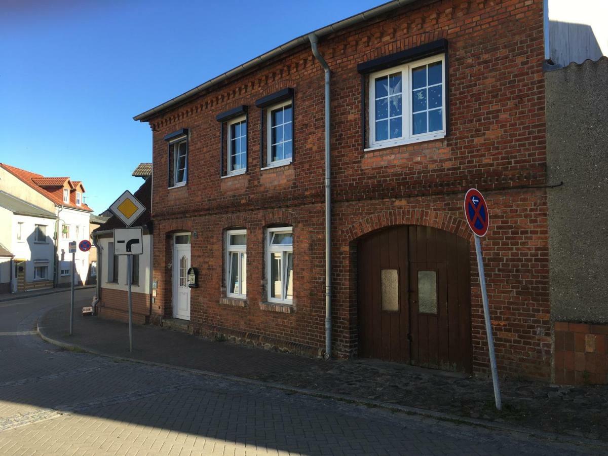 Ferienwohnung Kroepelin Luaran gambar